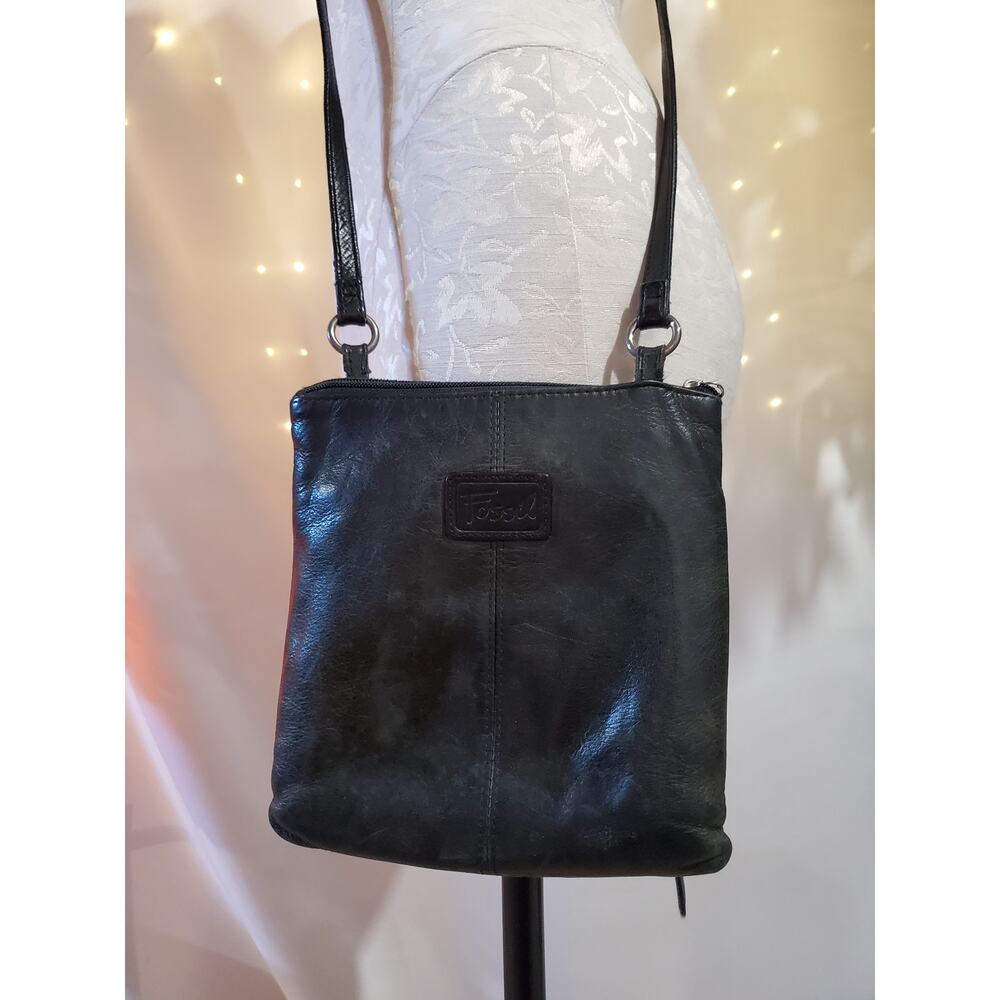 Fossil Black Leather Crossbody Bag Classic Soft Everyday Small Travel Zip Purse - Picture 1 of 14